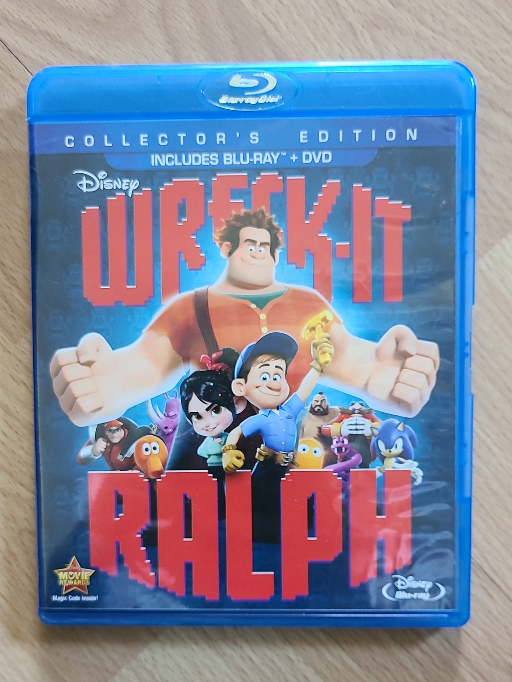 Walt Disney's WRECK IT RALPH Collector's Edition on BLU-RAY + DVD